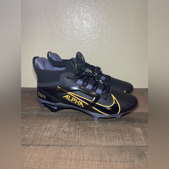 Nike Alpha Menace Elite “Saquon Barkley Panther”- Size